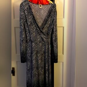 Anne Klein dress dark blue with long length sleeves GUC